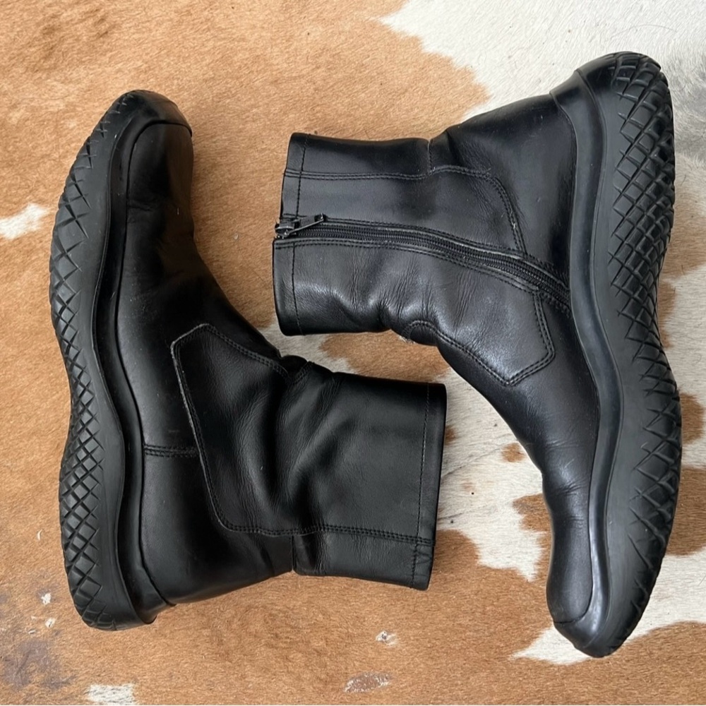 VINTAGE PRADA 1999 BOOTS